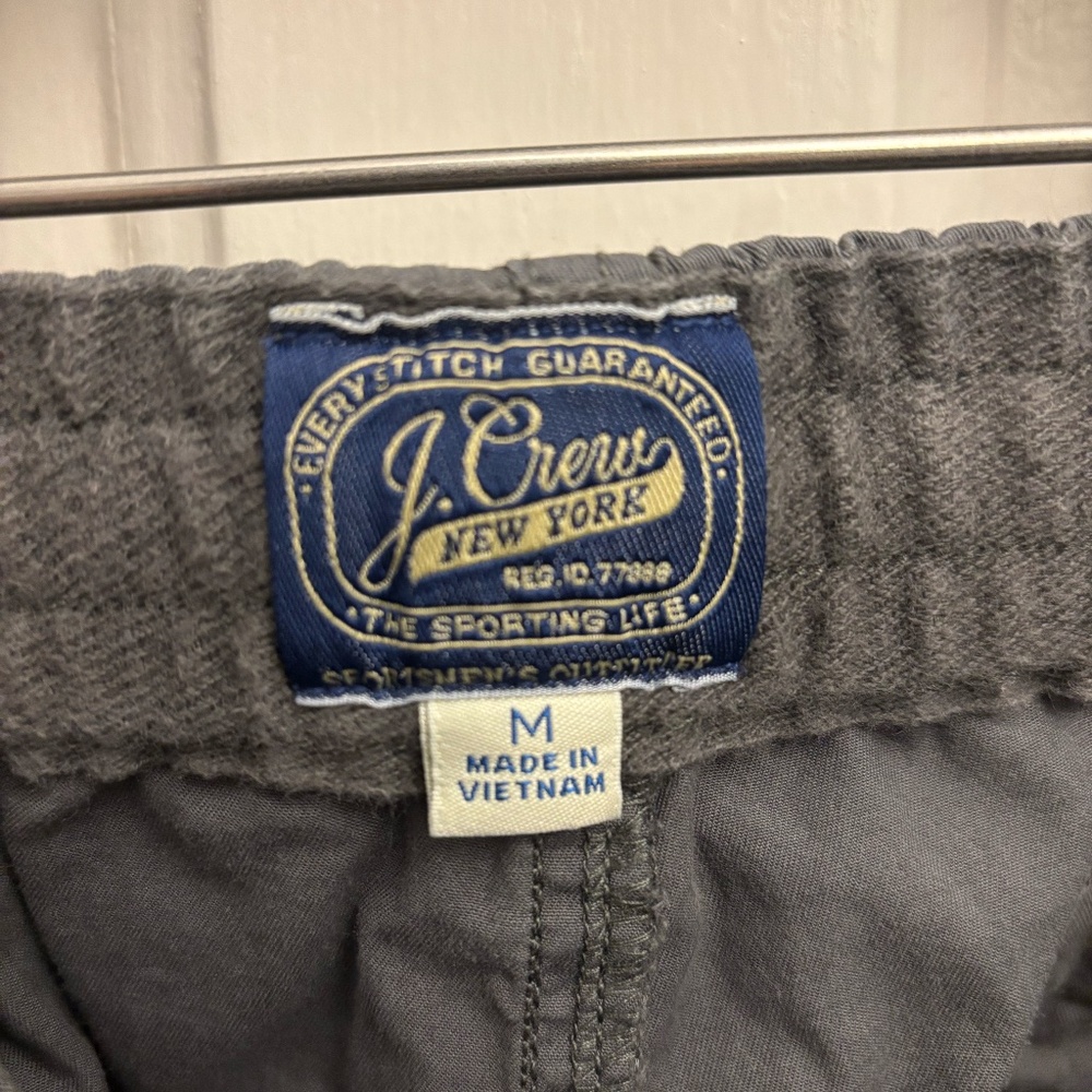 J Crew Shorts Men’s M Gray Re-Imagined 6.25" Inseam - Picture 3 of 3